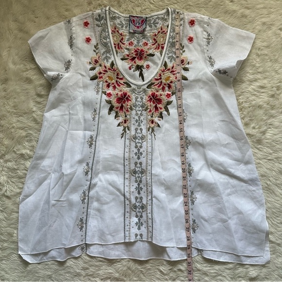 Johnny Was JWLA Top Christine Drape Shirt 100% Linen Floral Embroidered White M - Picture 11 of 12